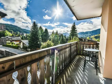 T2 aux Gets avec 2 balcons, pistes à 100 m et parking : photo 12