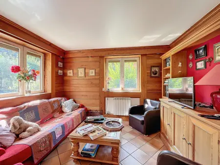 Chalet rénové avec cheminée et terrasse, proche télécabine - Photo 8