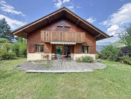 Chalet rénové avec cheminée et terrasse, proche télécabine - Photo 16