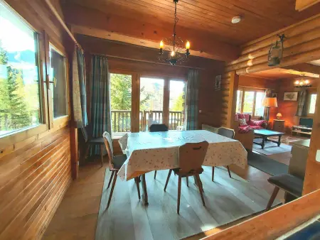 Chalet spacieux - 3 chambres, vue pistes, garage privé - Photo 3