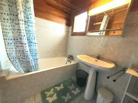 Chalet spacieux - 3 chambres, vue pistes, garage privé - Photo 16