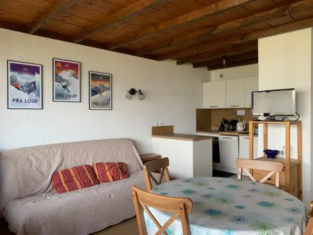 Studio 4 pers. face aux pistes, balcon vallée : photo 7