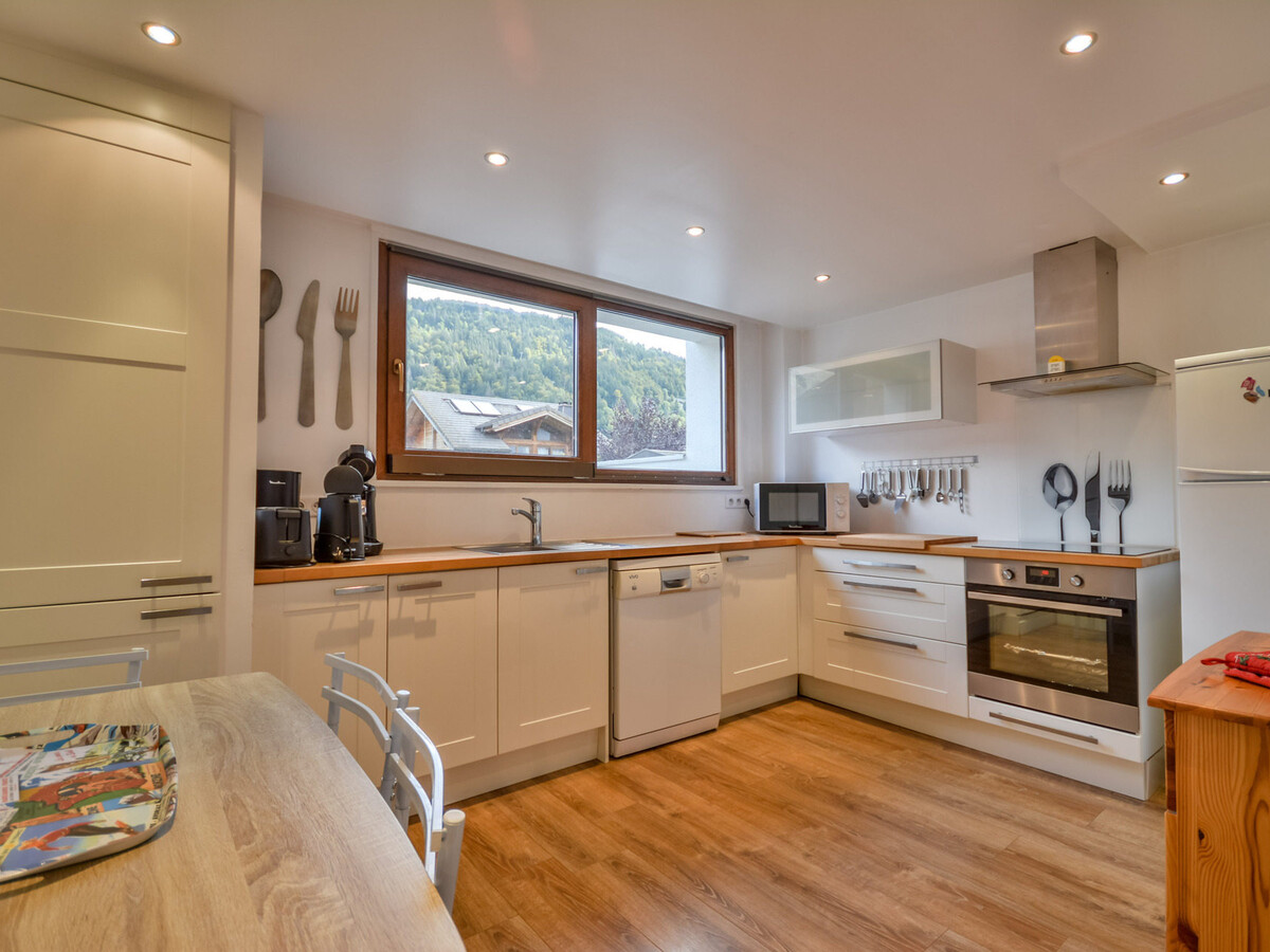 Appartement 8 pers. Morzine, balcon sud-ouest + parking - Photo 3