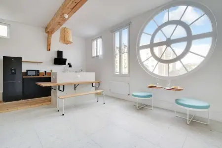 Location appartement à Saint Ouen sur Seine, Loft Moderne - 2BR/4P - Saint-Ouen-sur-Seine
