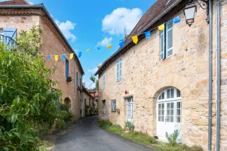 Ancienne maison de gare avec piscine à Hautefort : photo 33