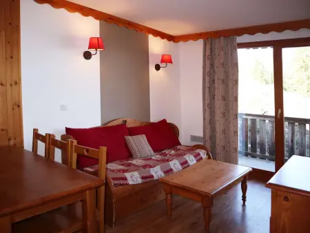 Location appartement à Les Orres, Appart 2 pièces Les Orres avec piscine, sauna, et accès skis aux pieds
