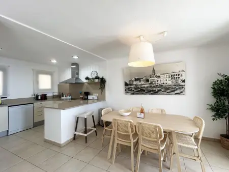 Maison mitoyenne rénovée à Begur, vue mer et piscine : photo 15