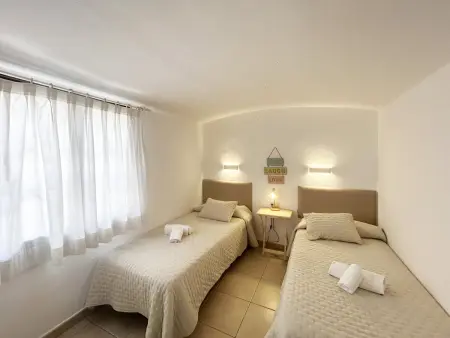 Maison mitoyenne rénovée à Begur, vue mer et piscine : photo 26