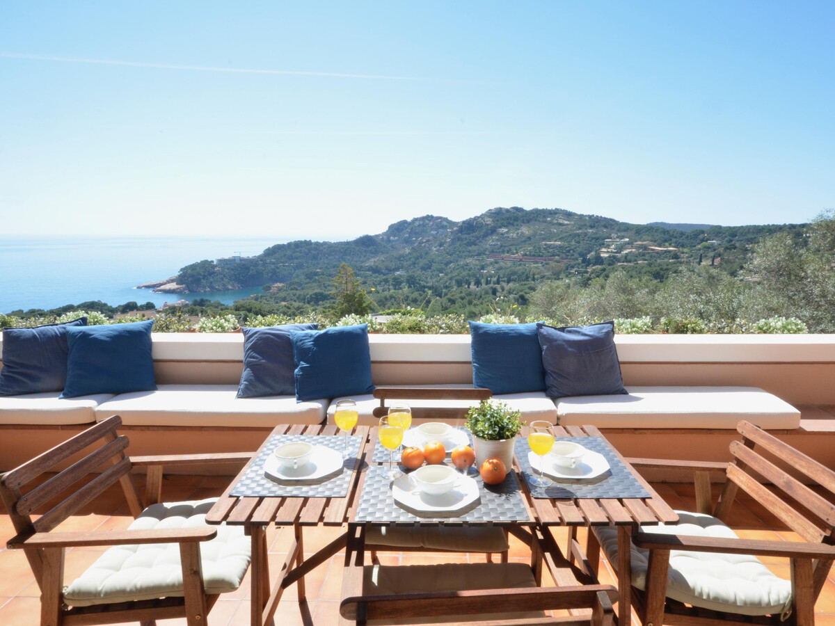Appartement avec grande terrasse et vue mer à Begur - Photo 4