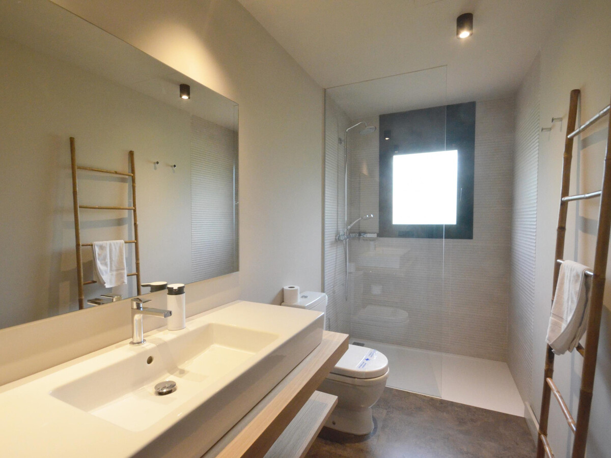 Villa rénovée 4 chambres, piscine privée à Begur - Photo 17