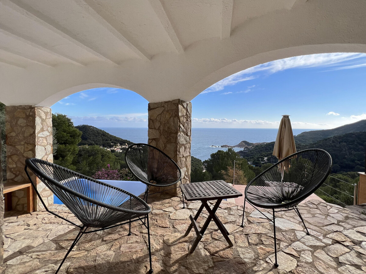 Villa méditerranéenne à Begur, vue mer et piscine - Photo 2