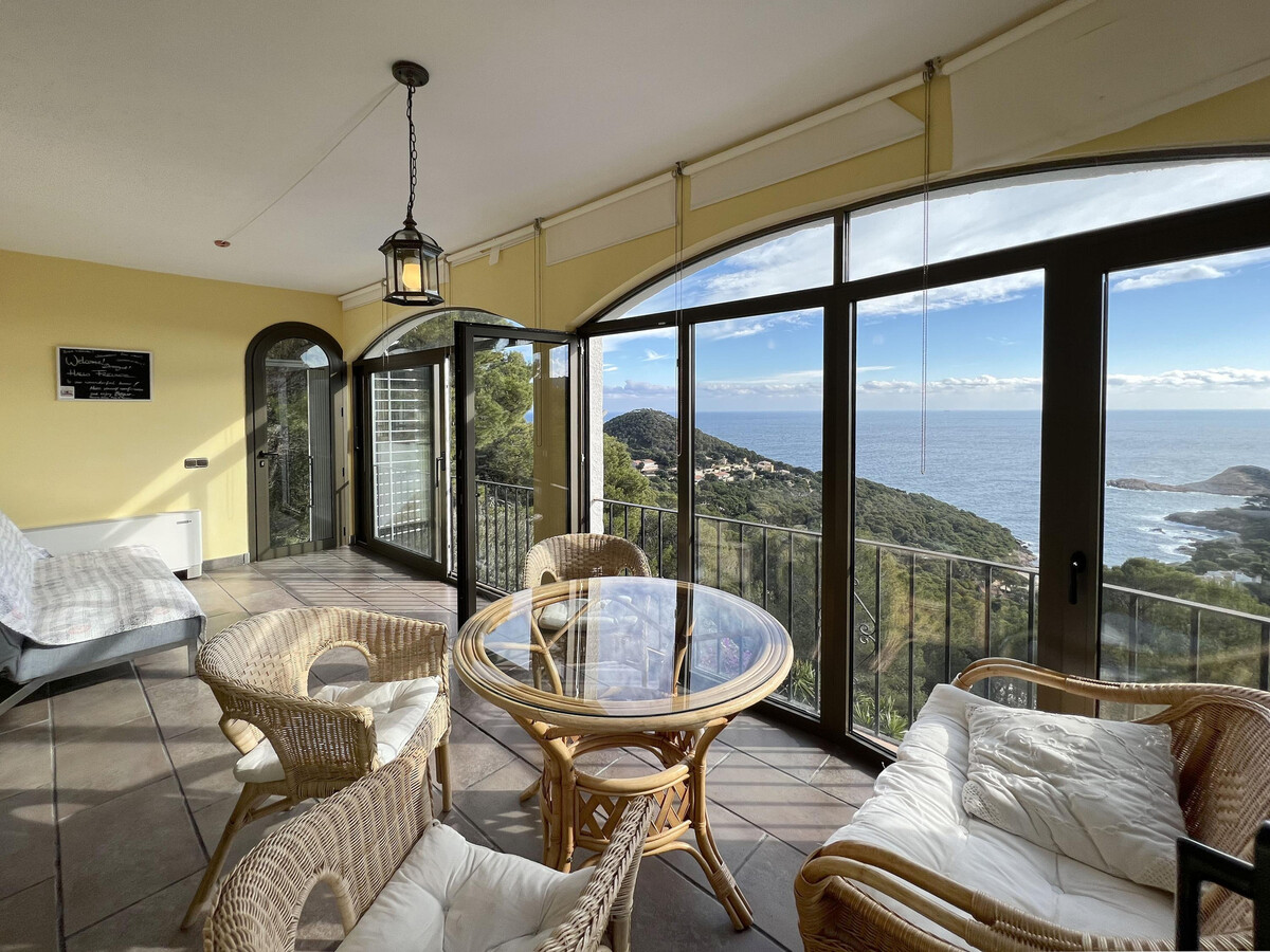 Villa méditerranéenne à Begur, vue mer et piscine - Photo 8