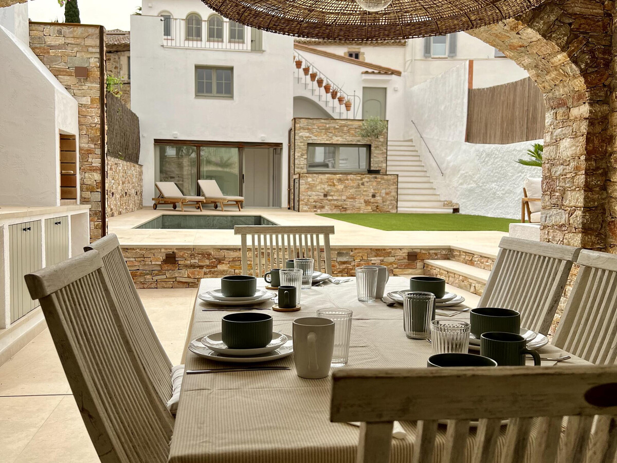 Maison de ville 1788 rénovée, piscine & jardin à Begur - Photo 21