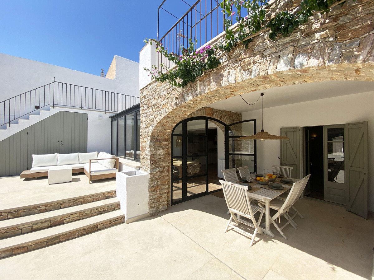 Maison de ville 1788 rénovée, piscine & jardin à Begur - Photo 22
