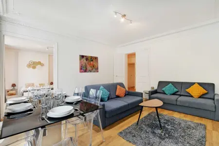 Location appartement à Paris, Chic apartment - 3BR/10P - RÃ©publique