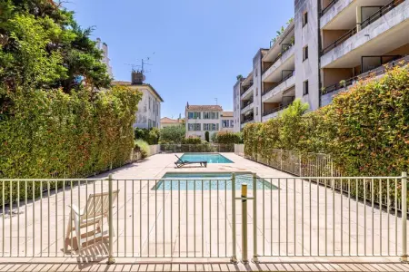 Location appartement à Cannes, Charmant 2 pièces avec balcon/piscine - Cannes