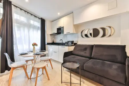 Location appartement à Paris, Centre de Paris dans Jardin du Luxembourg