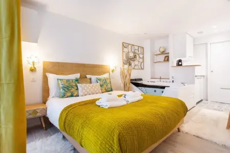 Location appartement à Paris, Chambre Love - 2P avec Jacuzzi