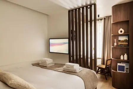 Location appartement à Paris, Magnifique Studio climatisé - 1P - Champs-Élysées