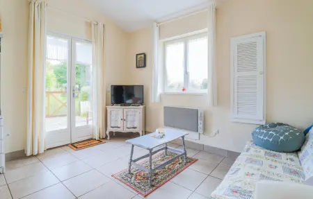 Chalet avec étang privé à Gueschart : photo 3