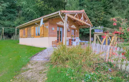 Chalet avec étang privé à Gueschart : photo 10