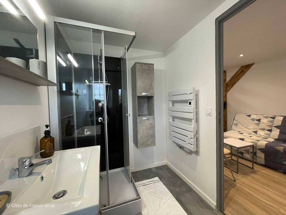 Studio duplex rénové avec mezzanine, Suisse Normande - Photo 6