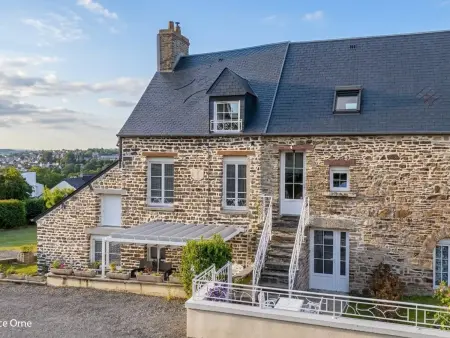 Studio duplex rénové avec mezzanine, Suisse Normande