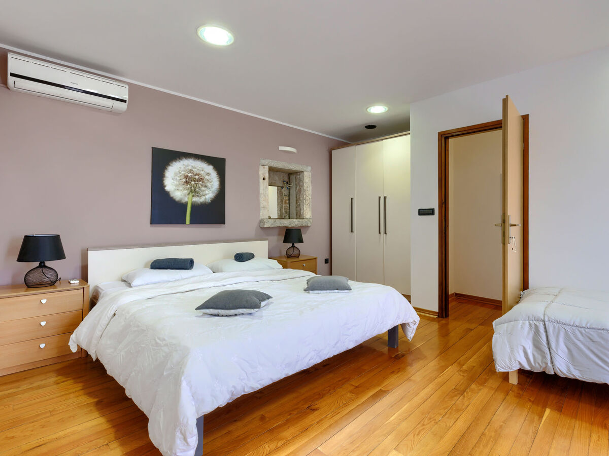 Maison Erika à Poreč, 3 étages, 3 km de la plage - Photo 24
