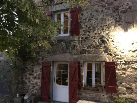 Gîte 8 pers. à Ferrières-sur-Sichon, animaux acceptés : photo 2