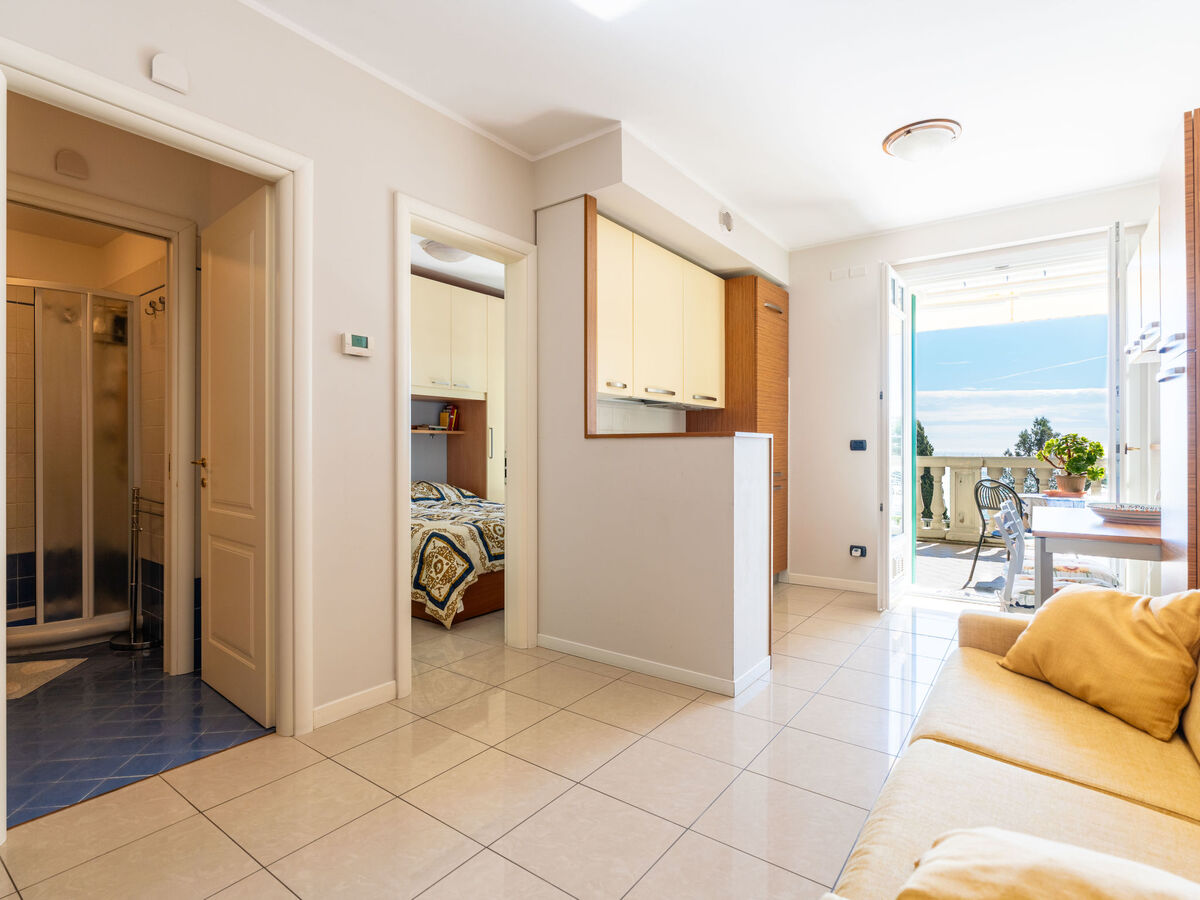 Appartement vue mer à Imperia, terrasse 24 m² - Photo 4