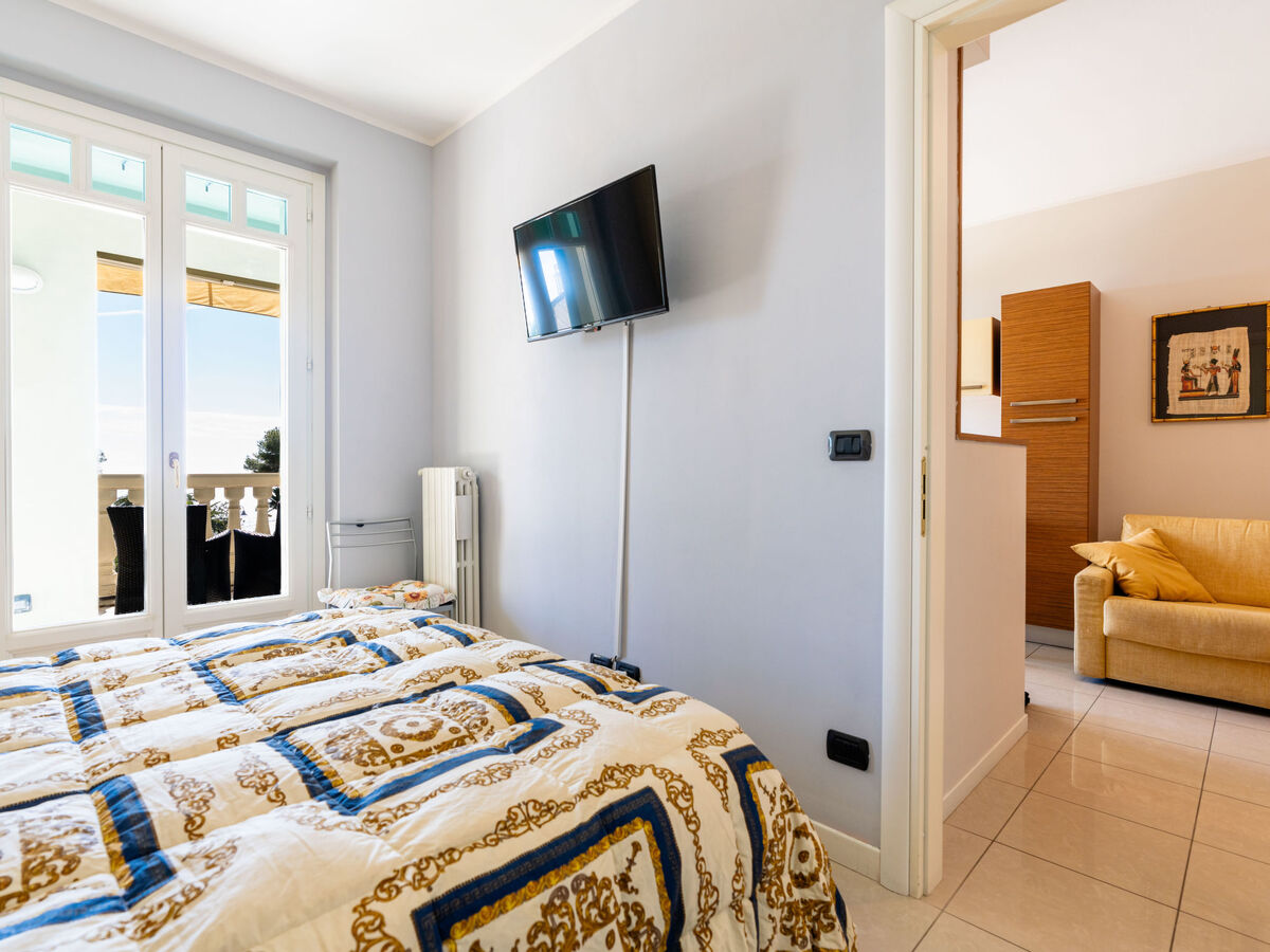 Appartement vue mer à Imperia, terrasse 24 m² - Photo 5