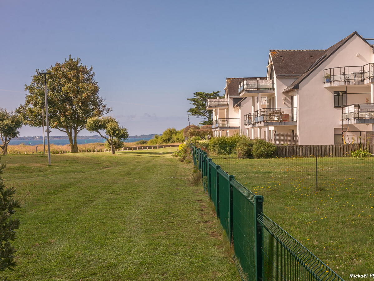 T3 vue mer avec terrasse et parking à Larmor-Plage - Photo 12