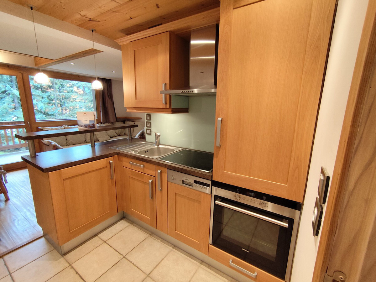 Appartement skis aux pieds, 7 personnes, vue montagne à Méribel - Photo 5