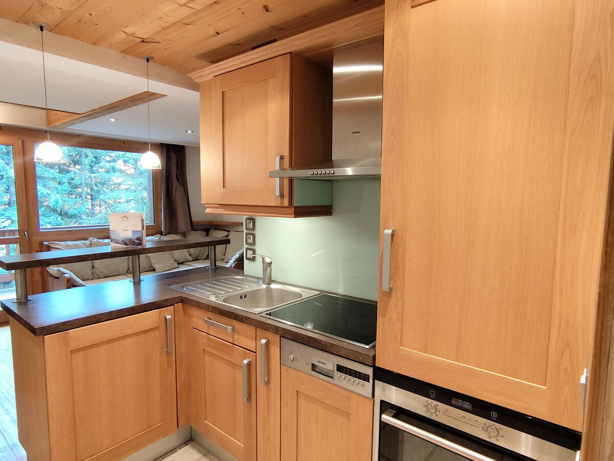 Appartement skis aux pieds, 7 personnes, vue montagne à Méribel - Photo 11