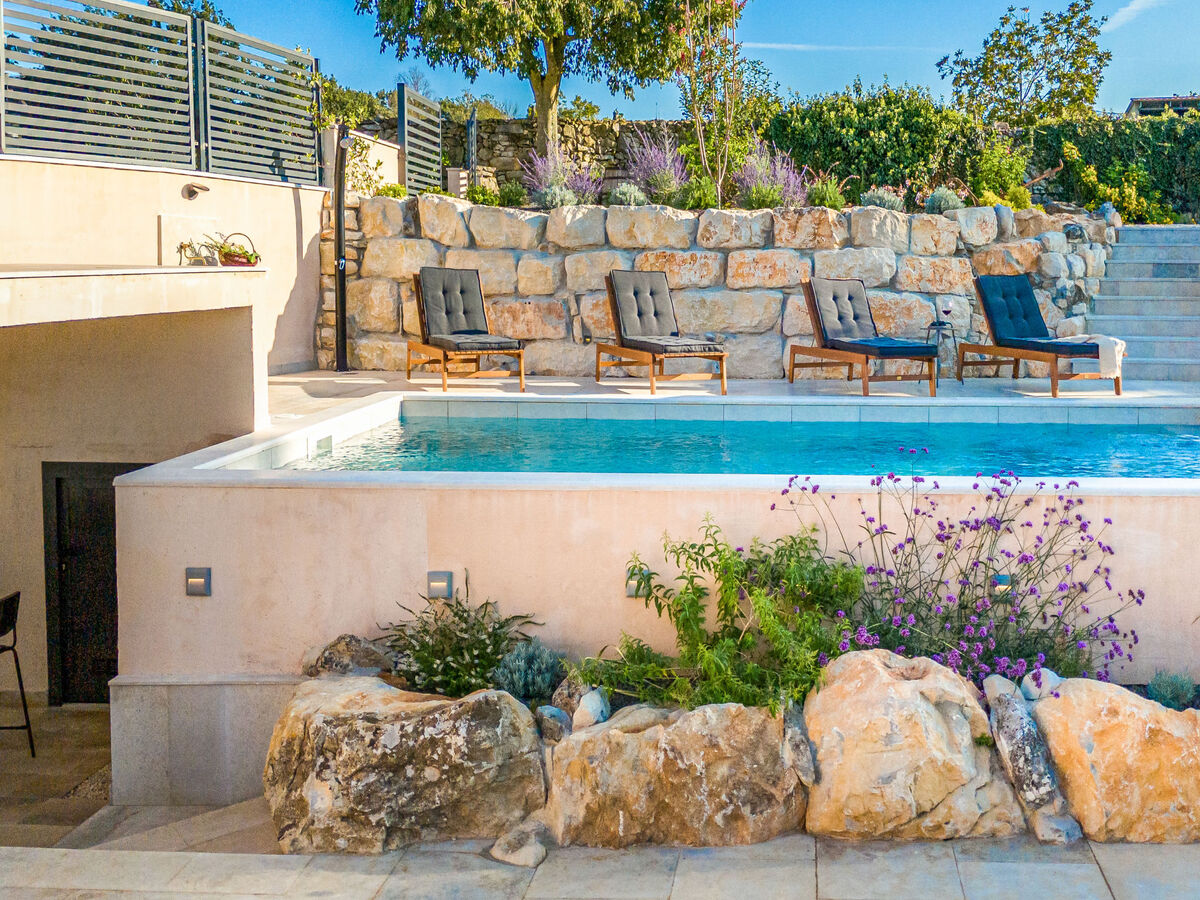 Botra Maria Luxury – Maison 4 pièces avec piscine privée - Photo 8