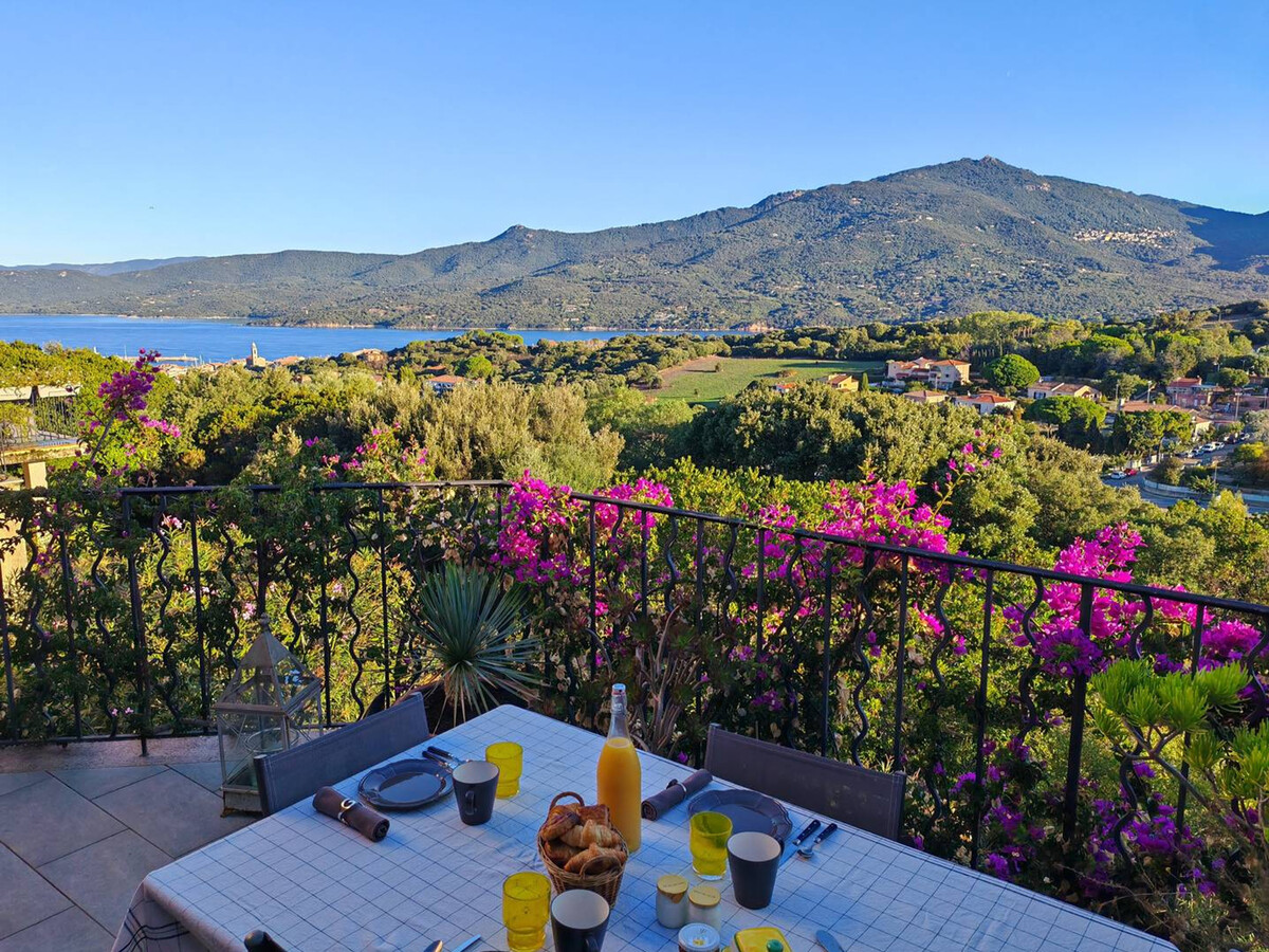 Villa 3 pièces Propriano, vue mer et accès piscines - Photo 1