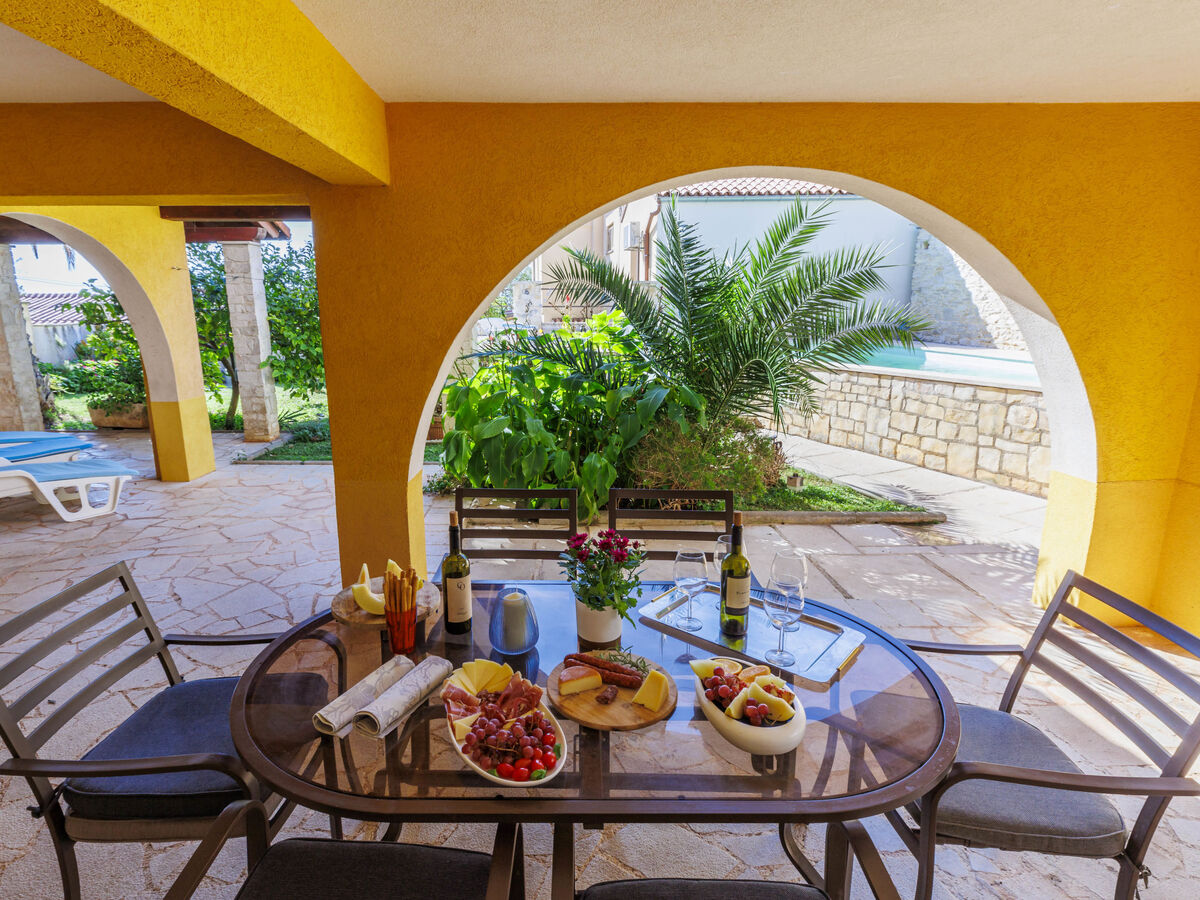 Maison Sonja avec piscine privée à Ližnjan - Photo 2
