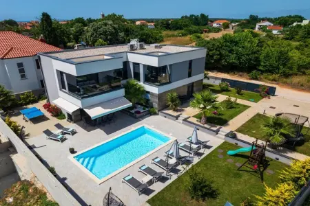 Location villa à Zaton, Villa Nina en Croatie près de la côte Adriatique.