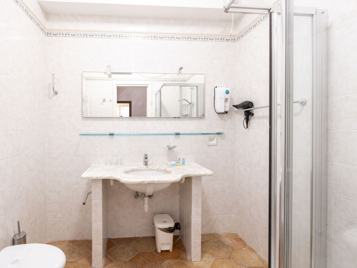 Appartement Il Risveglio avec terrasse et accès piscine - Photo 18