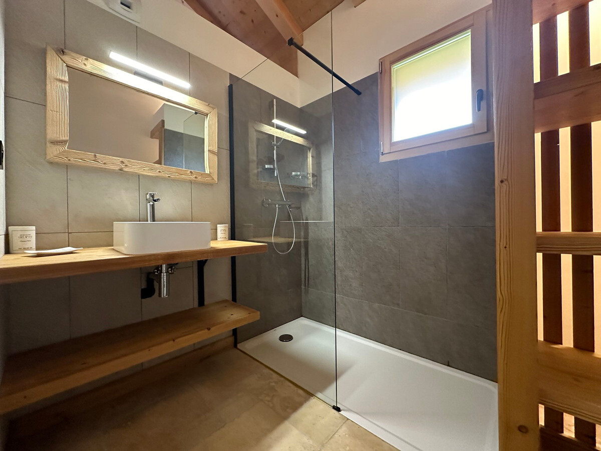 Chalet Le Chablé 220m² - 5 chambres à Verchaix - Photo 8