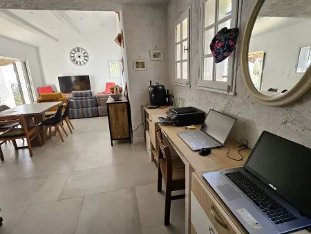 Villa charmante avec piscine, clim, wifi et parking à 300m de la mer : photo 3