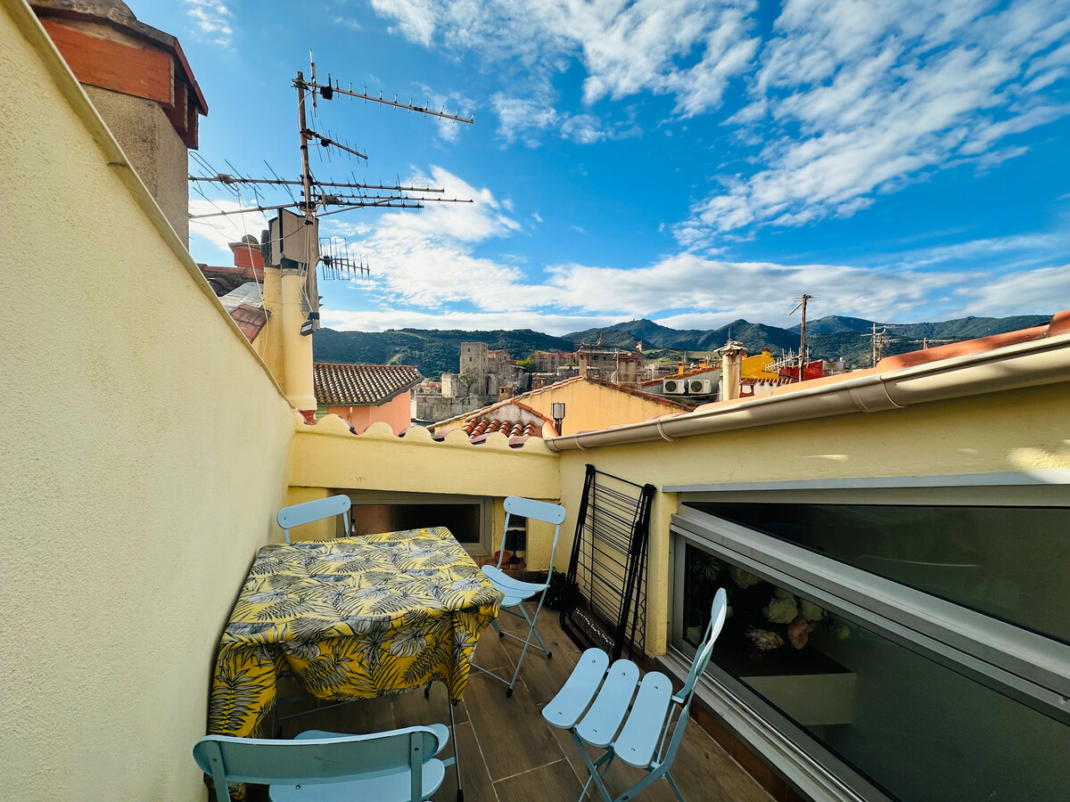 Duplex Collioure, 20m de la plage, terrasse vue toits - Photo 2