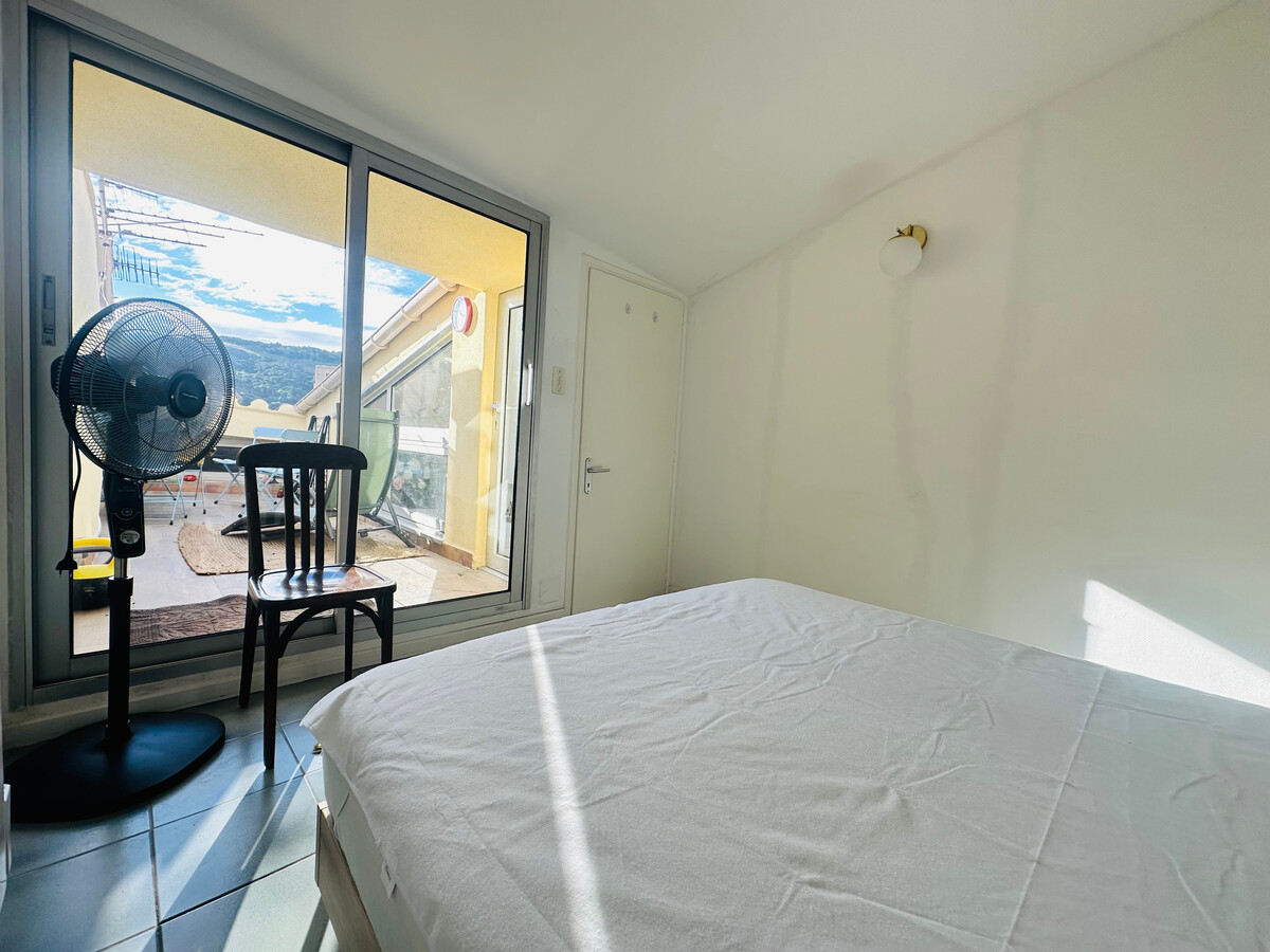 Duplex Collioure, 20m de la plage, terrasse vue toits - Photo 11