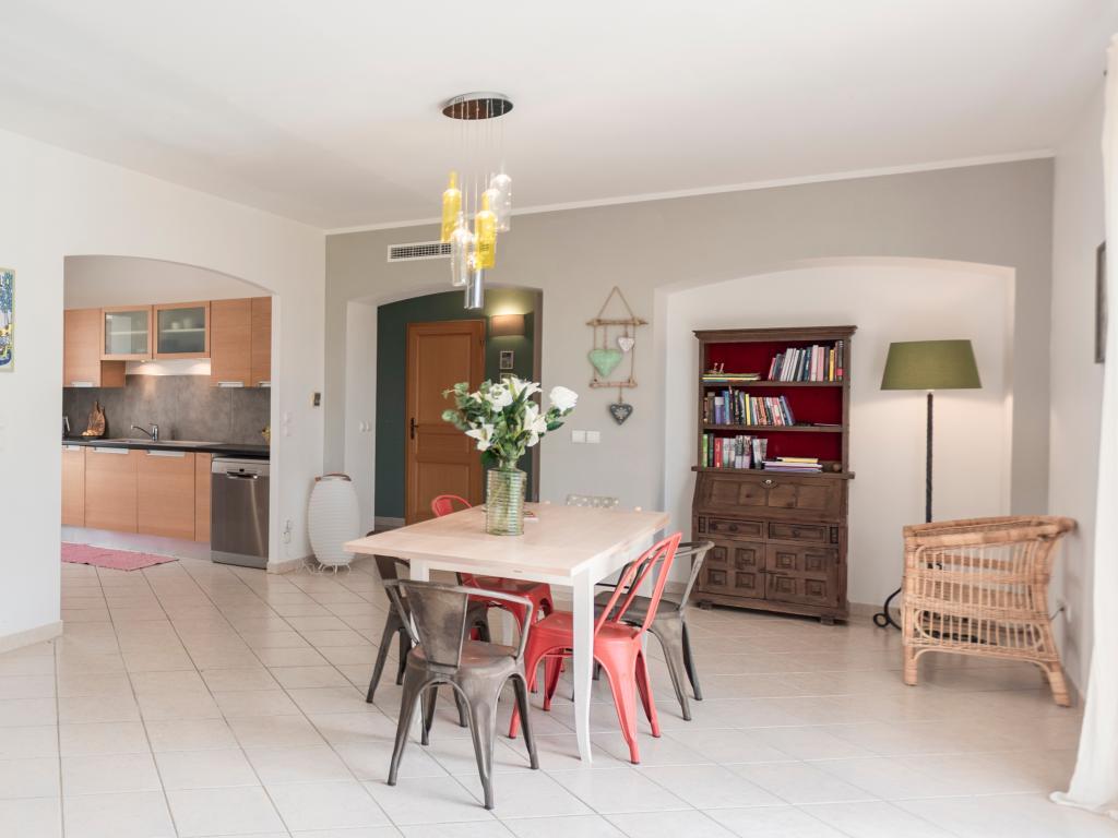 Plein Sud, Villa avec clim, piscine et proche du village - Photo 10