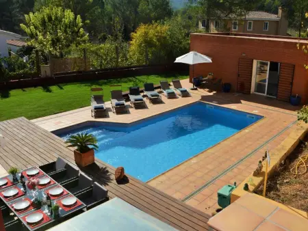 Location villa à Sitges, Villa spacieuse calme à Sitges avec piscine et animaux admis