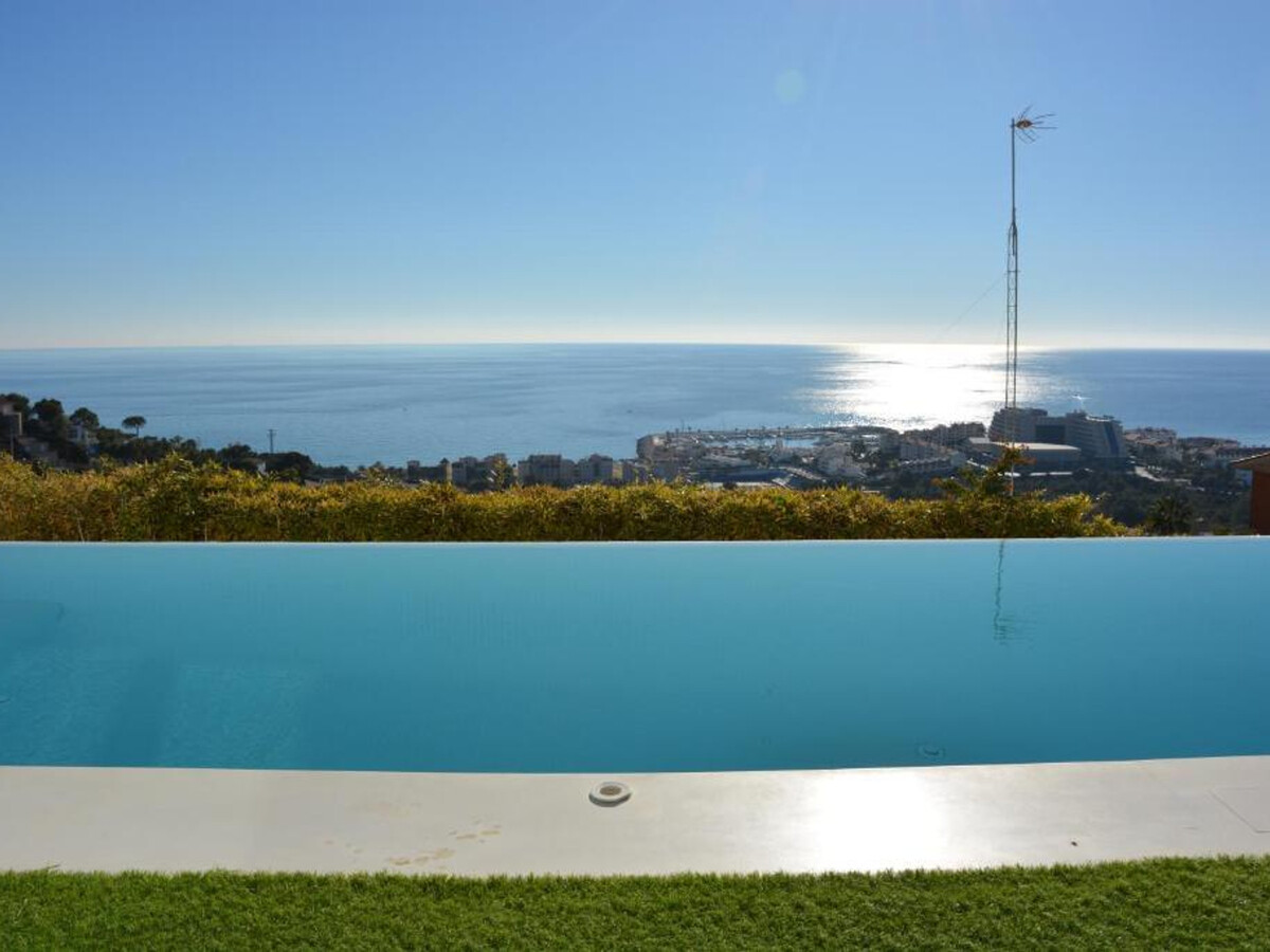 Villa Bianca à Sitges : 2 piscines, vue mer, 4 étages - Photo 2