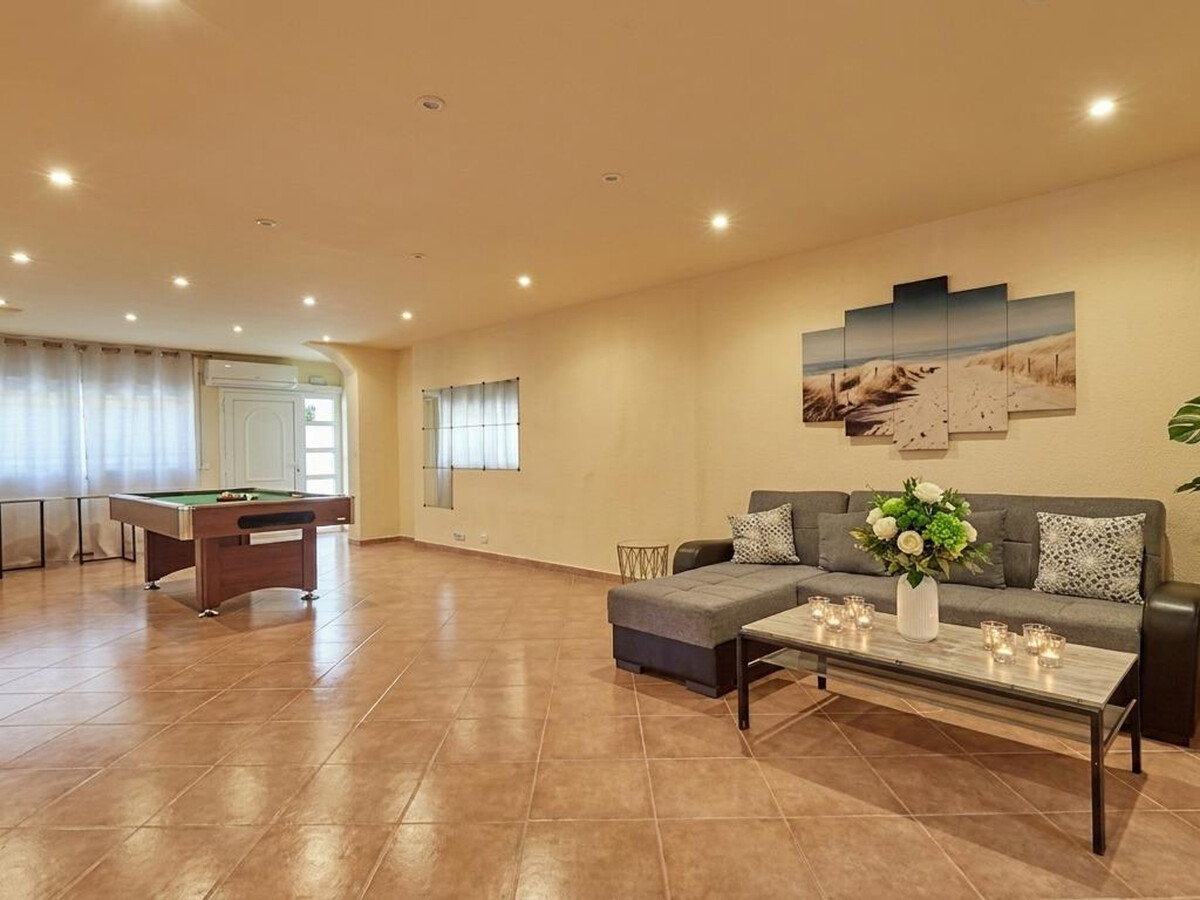 Villa Sitges Lluna : 5 chambres, piscine 9×4m, jusqu'à 16 pers. - Photo 15