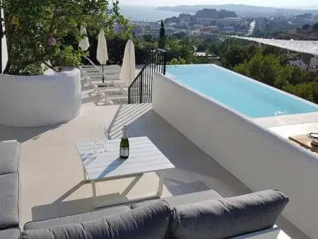 Villa Bohème avec piscine débordement à Sitges : photo 21