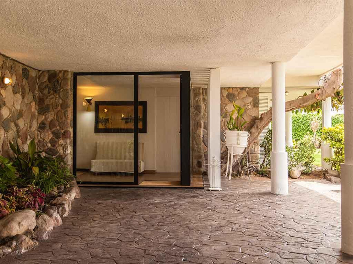 Villa Tupinetti : 6 chambres, piscine privée à 100m de la plage - Photo 17