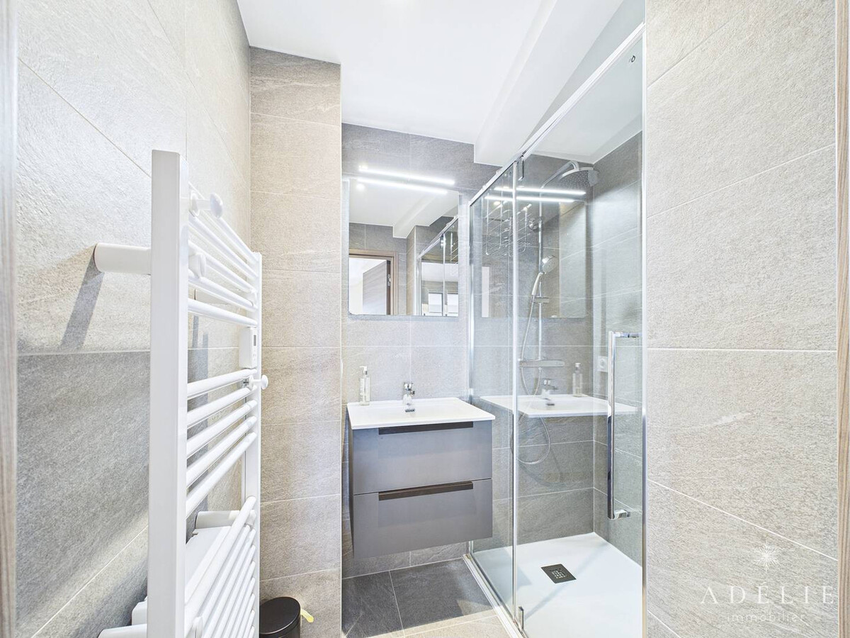 Appartement neuf 3 pièces, balcon sud, 450 m des pistes - Photo 11